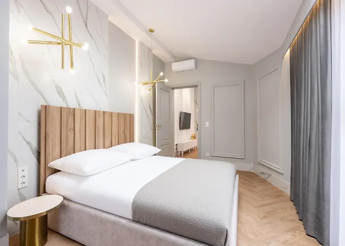 Native Starowislna 43/15 شقة *